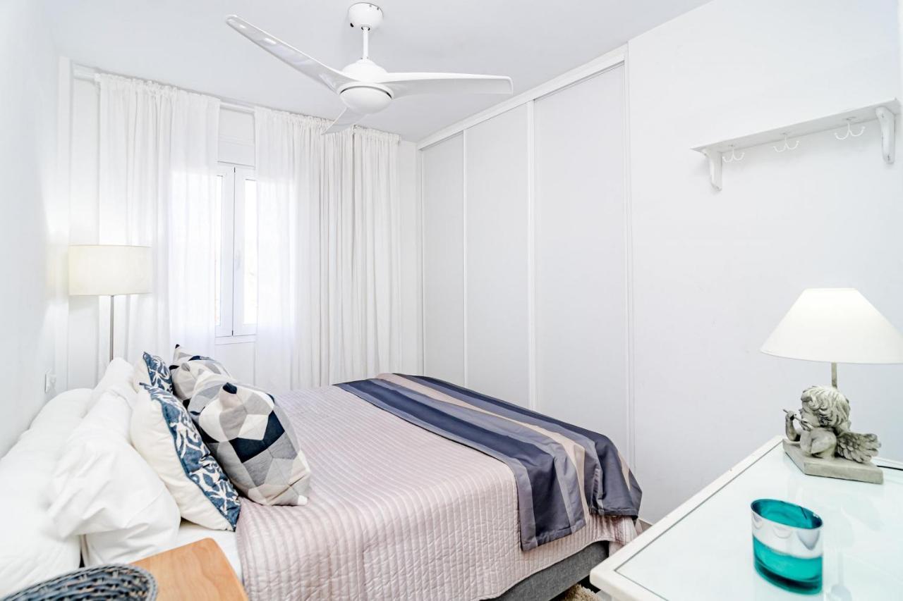 Cp - Modern Beachside Apartment In Estepona Eksteriør billede