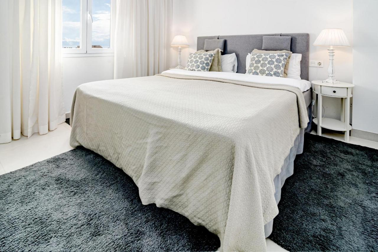 Cp - Modern Beachside Apartment In Estepona Eksteriør billede