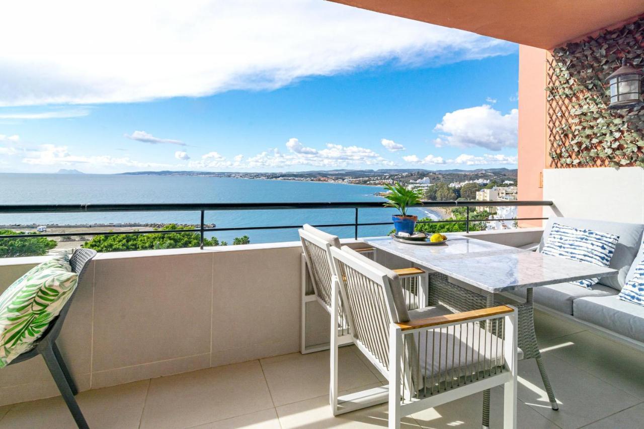 Cp - Modern Beachside Apartment In Estepona Eksteriør billede