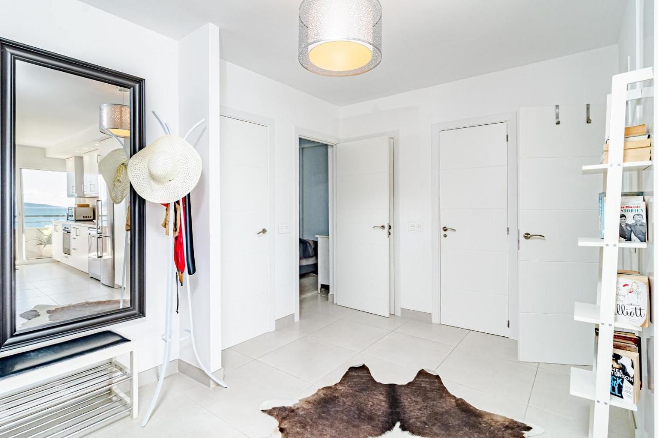 Cp - Modern Beachside Apartment In Estepona Eksteriør billede