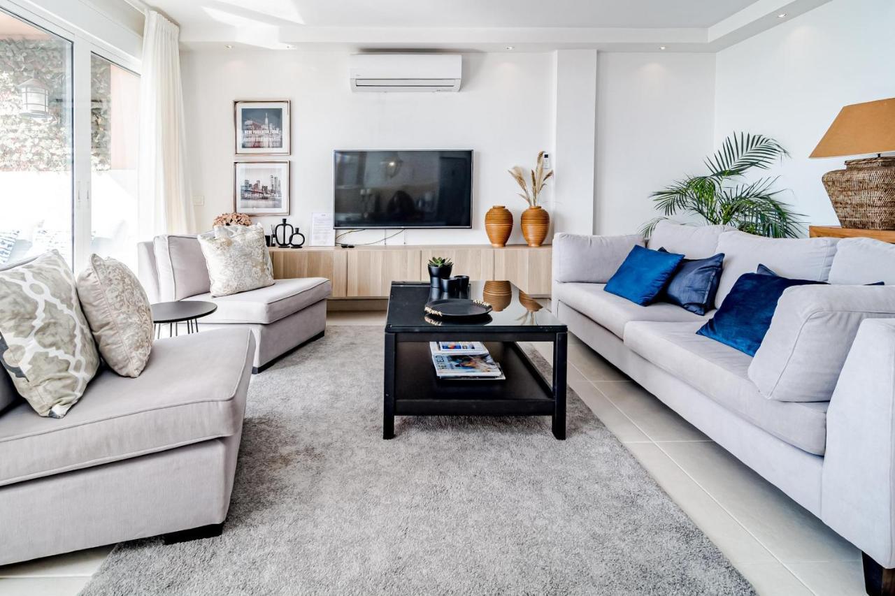 Cp - Modern Beachside Apartment In Estepona Eksteriør billede